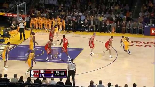 Kobe Assists Himself