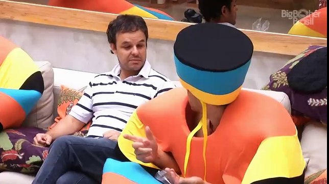 Cezar, Adrilles e Mariza falando do Anjo que a Tamires ganhou 21/02