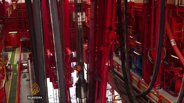 Mexico cuts budget due to drop in oil prices