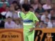 Watch How Batsman&#039;s Legs Trembling While Facing Imran Khan&#039;s Bowling, Rare Video