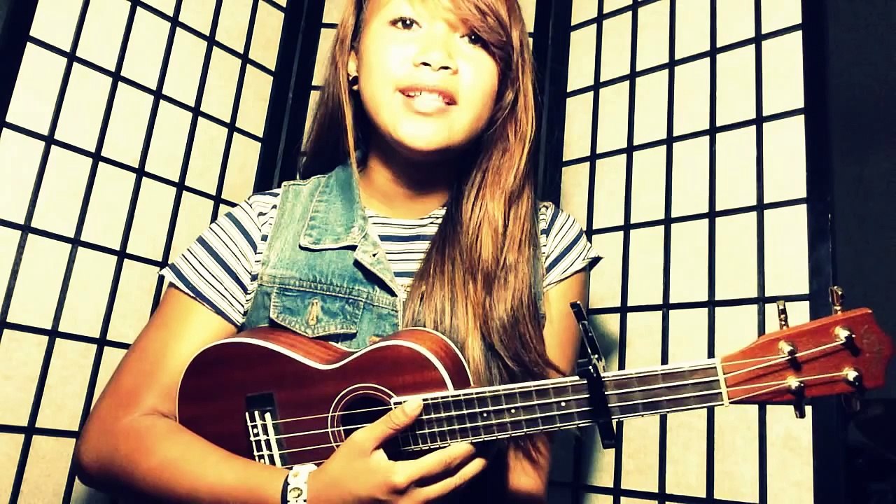 " Wrecking Ball " by Miley Cyrus (UKULELE COVER REMIX)