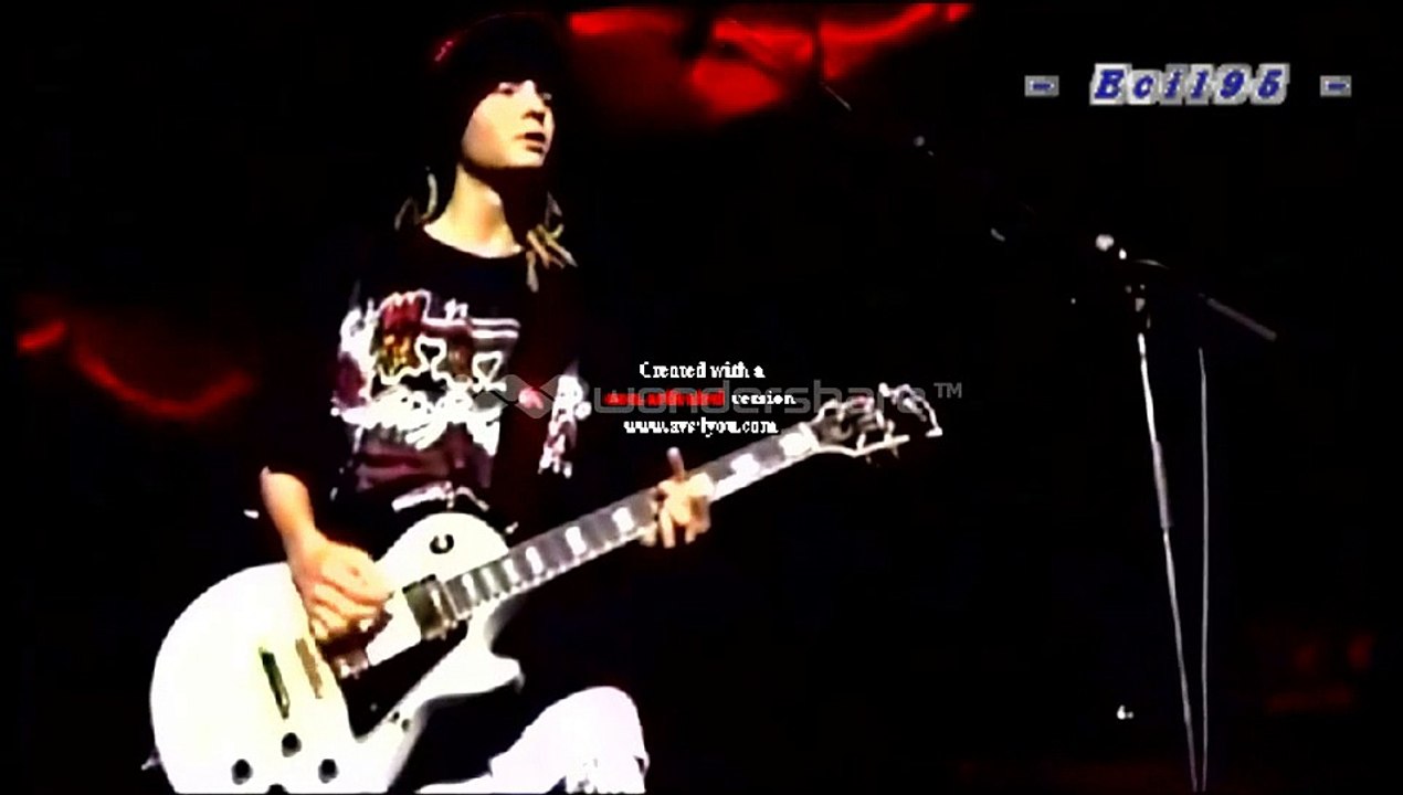 Tom Kaulitz ; You make me feel so hight. [ HD ]