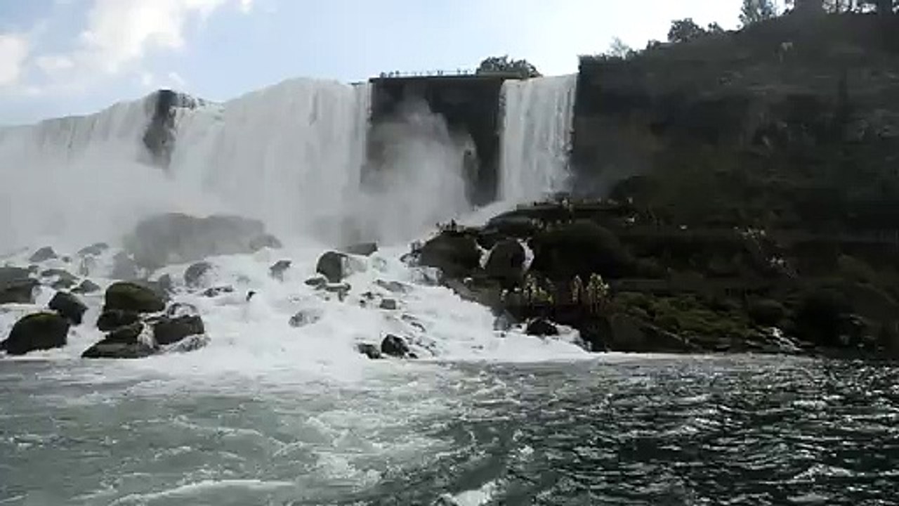 _DSC2962 Niagara Falls sur les eaux USA, chutes américaines, la petite droite Voile de la Mariée