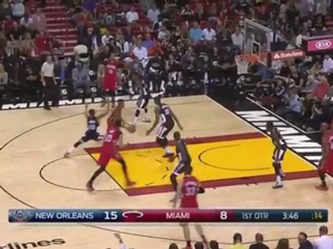 Anthony Davis right shoulder injury contact wtih Hassan Whiteside: Pelicans at Heat