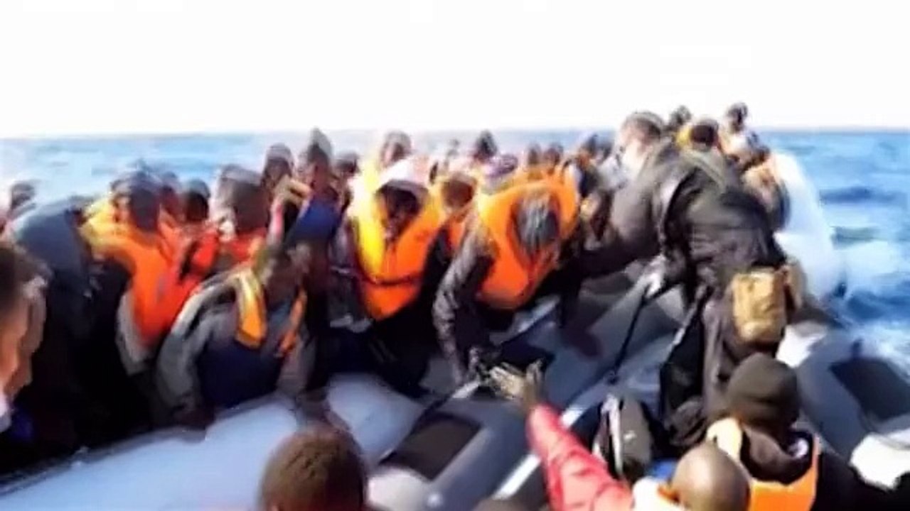 TUTTI CONTRO IL PREFETTO