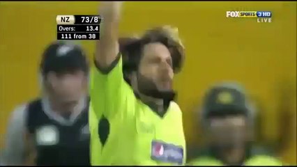 Shahid Afridi bowls with speed of 134km/h