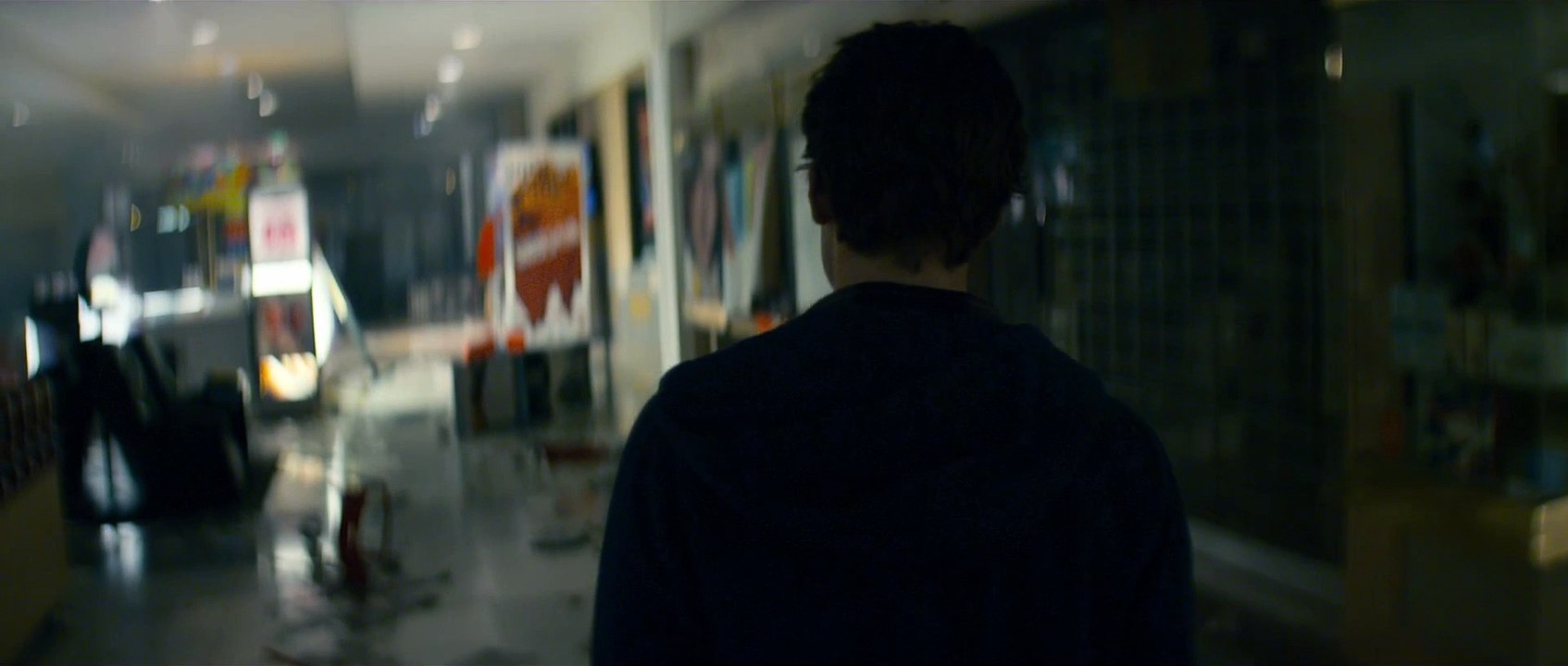 A clip from MALL (a film by Joe Hahn) featuring the song -THE LAST LINE-