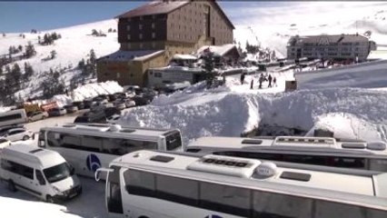 Kartalkaya'da Kar Kalınlığı 3,5 Metreye Ulaştı