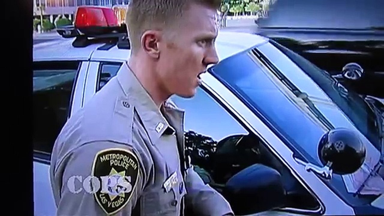 Too hot girl's in a bikini got pulled over by the cops