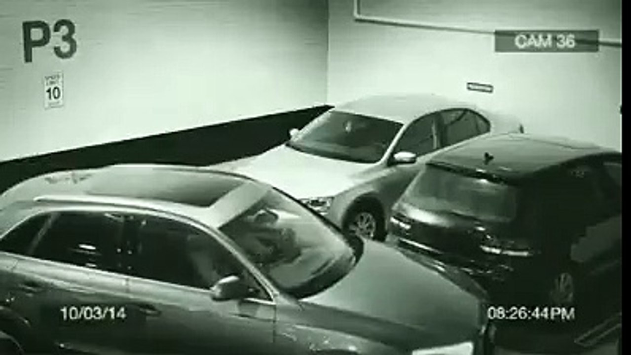 Araba Duvara Nasıl Park Edilir..Yok Artık..