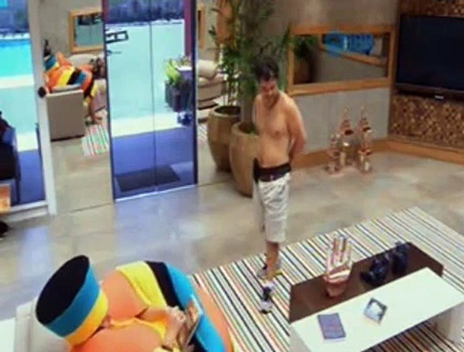 Mariza na sala conversa com Tamires e Adrilles - 22.02.2015