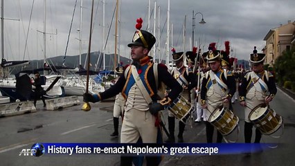 History fans re-enact Napoleon's great escape