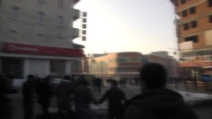 Karşıt Görüşlü İk Gurup Arasında Kavga (1): 6 Yaralı