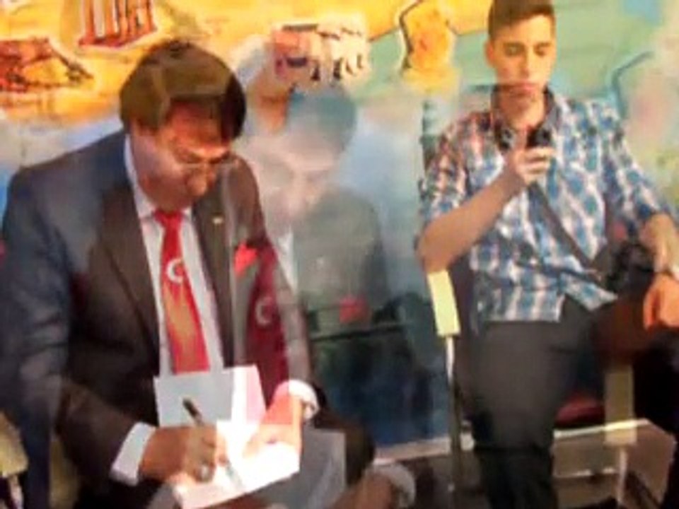 Nedim varol, Tufanbeyli,Adana . (mecnunu leylaya hasret etmis.2013 )