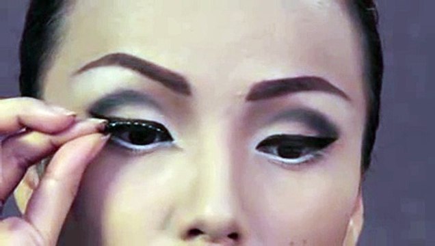 Audrey Hepburn Breakfast at Tiffanys Make-up Tutorial