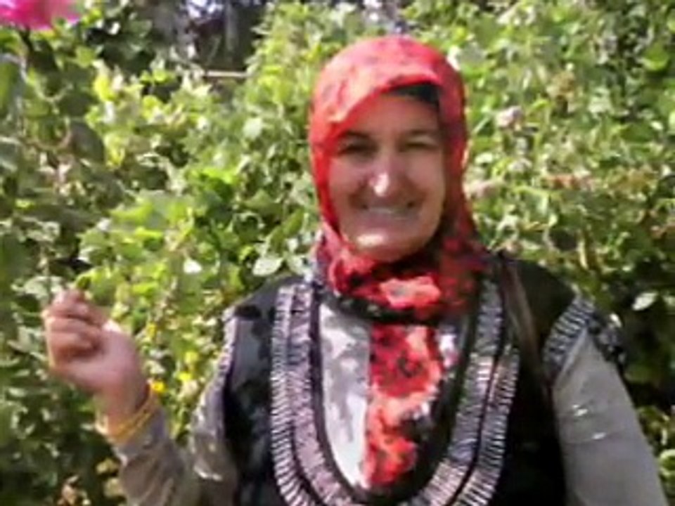 Nedim varol, Tufanbeyli,Adana . (Tatlı dile güler yüze doyulurmu.2012