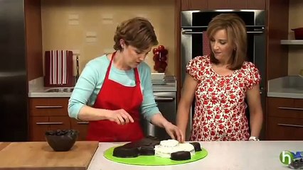 Birthday Cake Ideas: How to Make a Panda Bear Birthday Cake