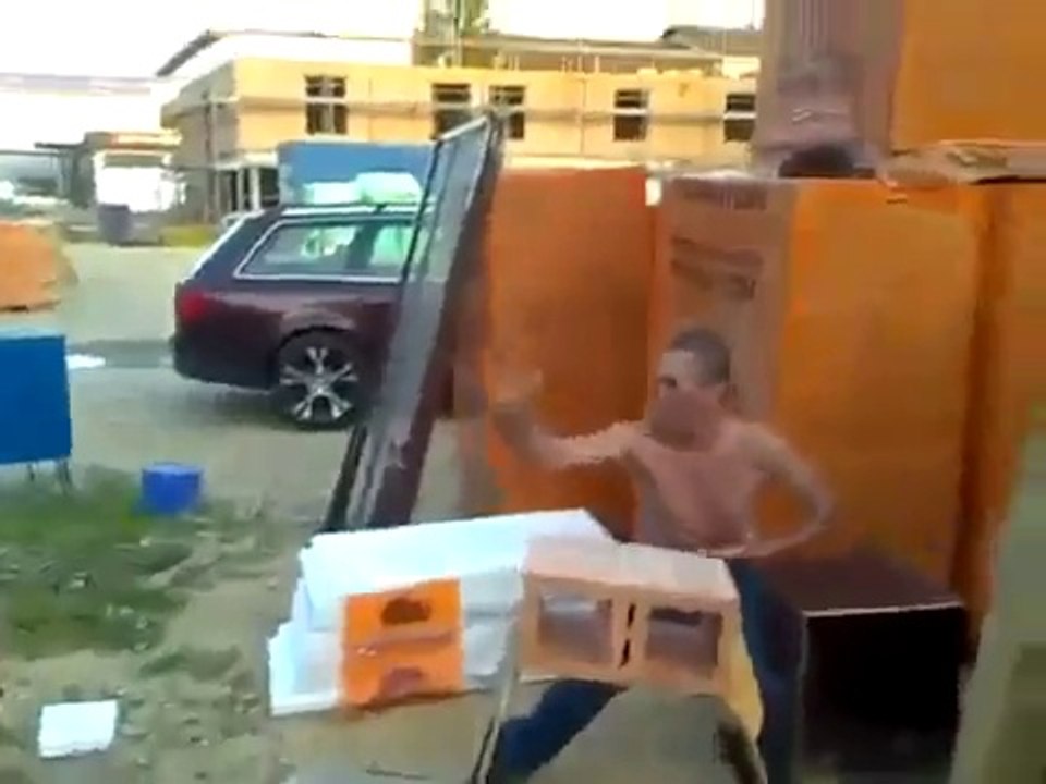 Bruce Lee Polonais VS Brique