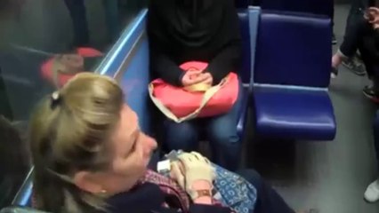 FEMME  VOILEE  A ETE AGRESSEE PAR UNE AUTRE  FEMME DANS LE METRO ligne 8