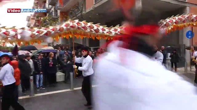 Capodanno Cinese ad Andria: un drago invade le vie del centro cittadino
