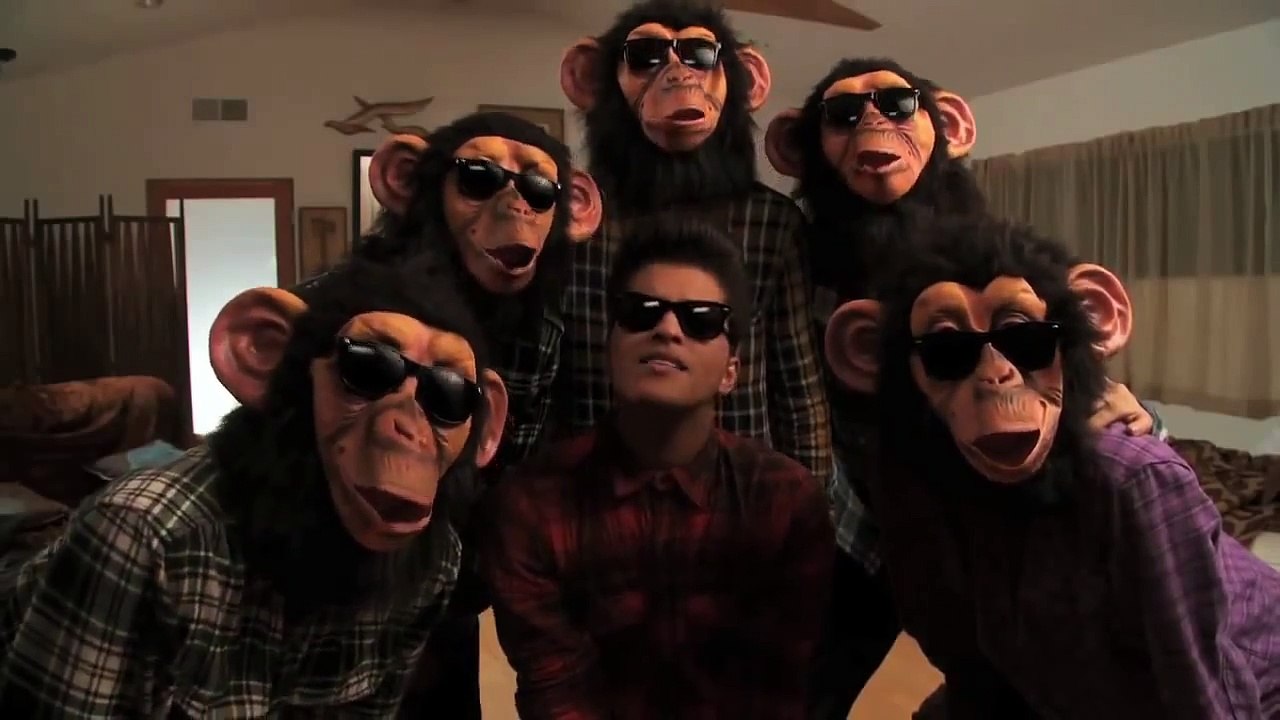 Bruno Mars - The Lazy Song [OFFICIAL VIDEO]