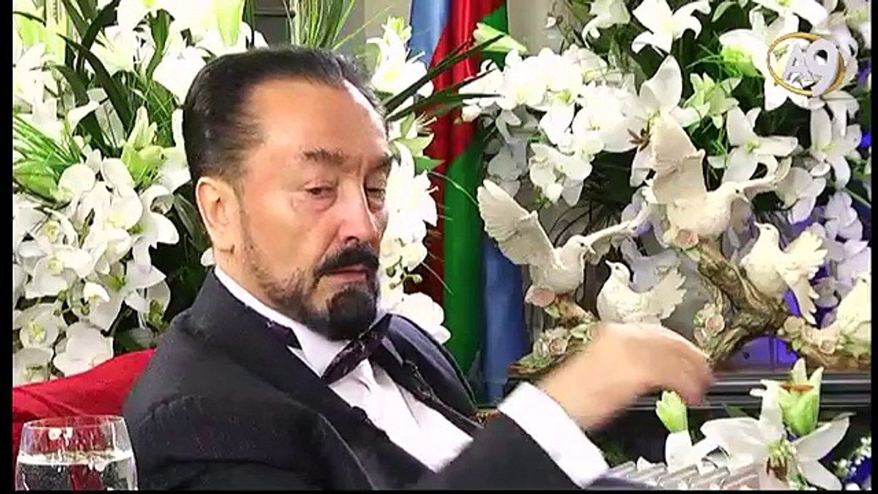 Şeriatla yönetildiği iddia edilen İran’daki okullarda Allah’ı inkar eden evrim safsatası okutuluyor