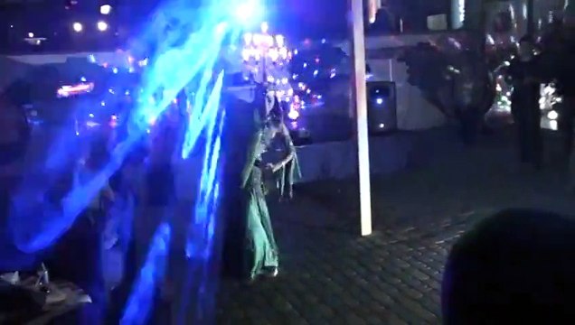 Arabic belly dance by Amira Abdi - Maktoub