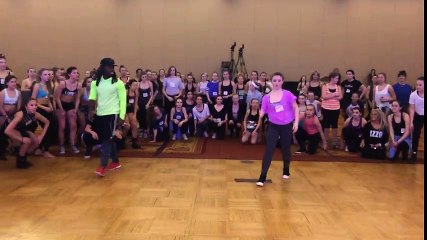 Doğuştan engelli kızın mükemmel dansı