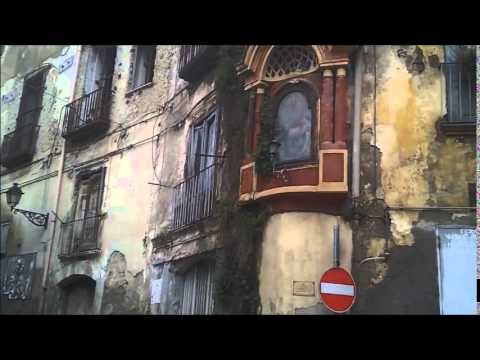 Aversa (CE) - Maltempo, cedimento stradale davanti al Seminario (22.02.15)