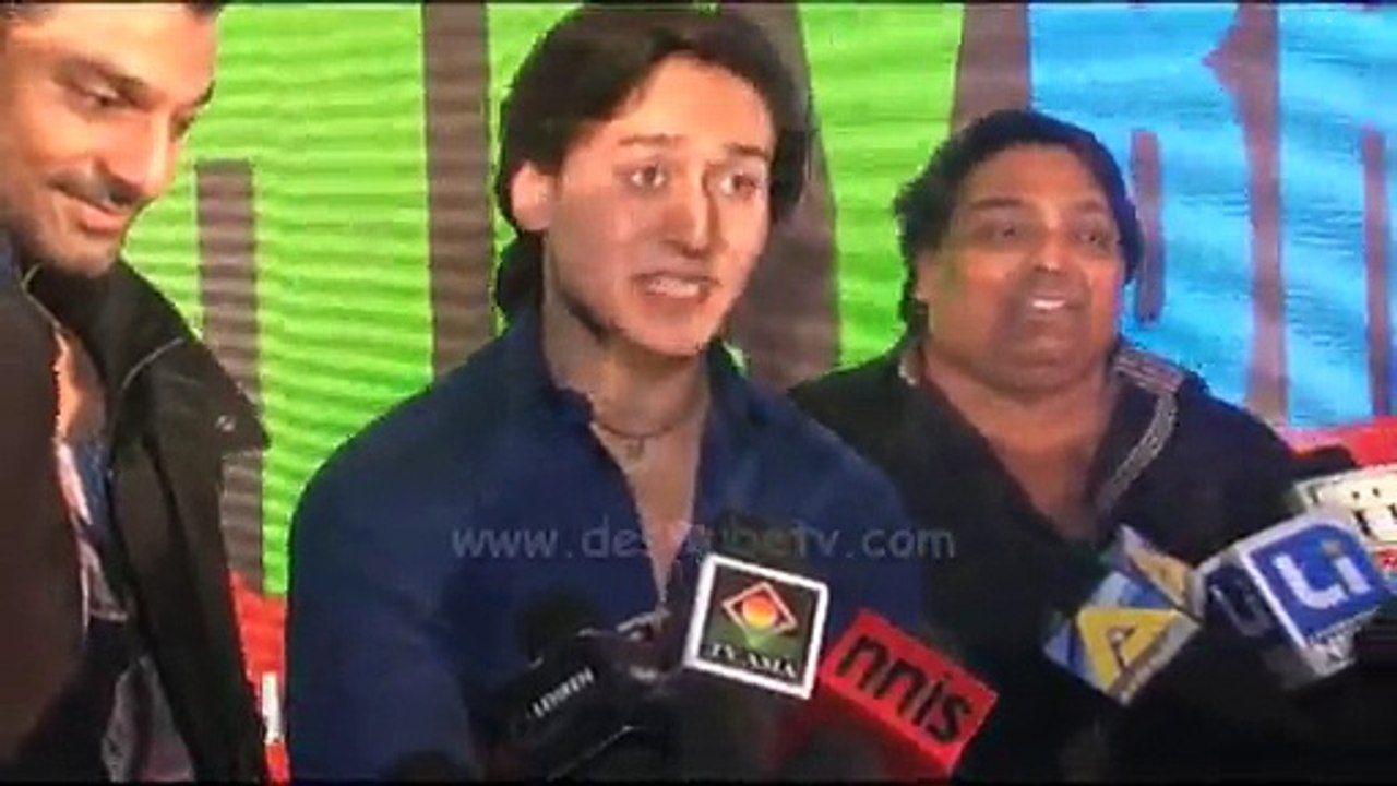 Tiger Shroff Says His Dad Jackie Shroff  "Pappu"