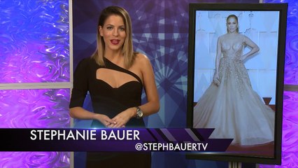 Oscars 2015 Jennifer Lopez Shuts it Down on the Red Carpet  Hollyscoop News (HD)