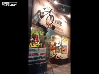 Sarhoş Adamın Bisikletlerle İmtihanı