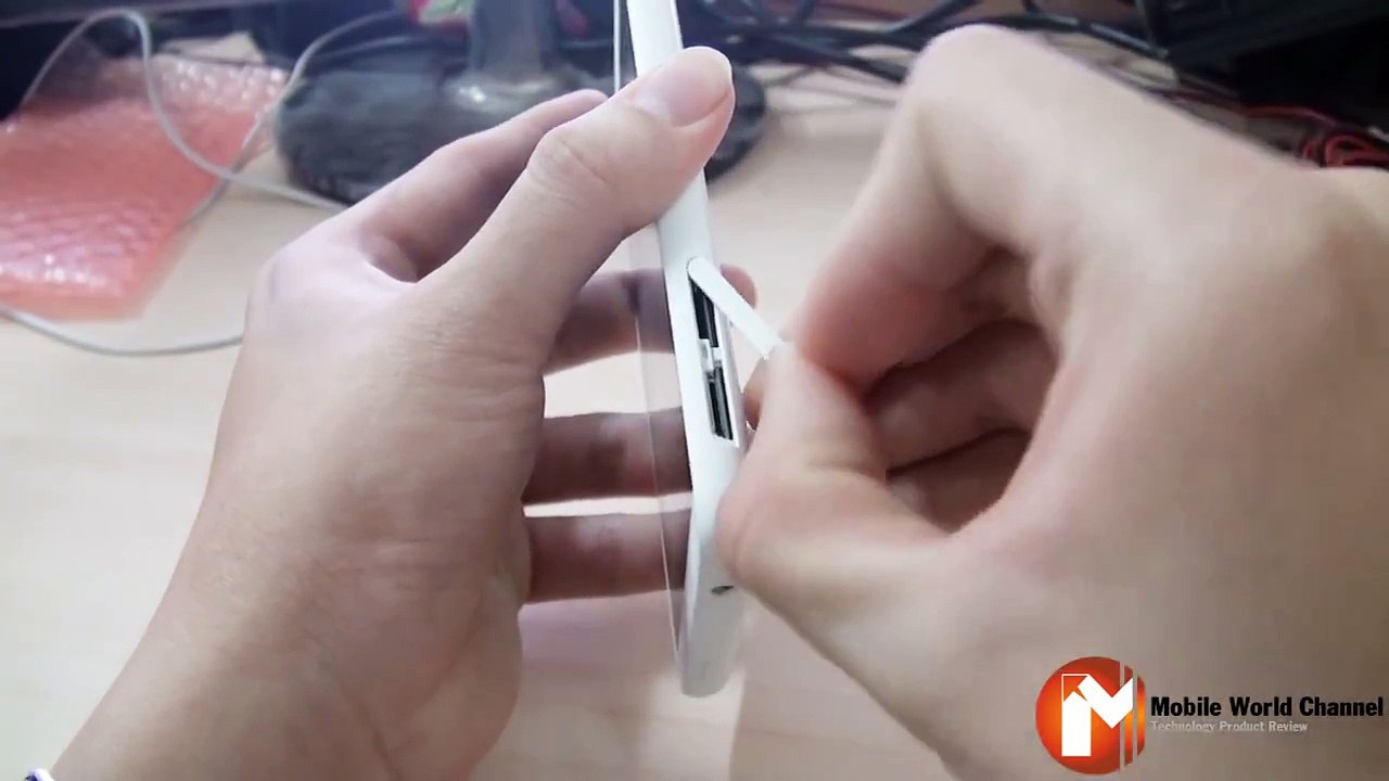 How to Insert SIM Card & Micro Sd Card in to HTC Desire 610