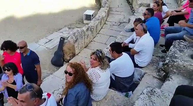 שירה בציבור לכל אירוע למסיבות ימי הולדת קריוקי