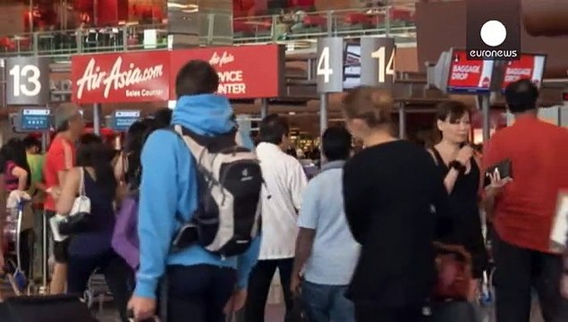 Ινδονησία: Πτήση-μυστήριο της AirAsia, που εξαφανίστηκε από τα ραντάρ. Θρίλερ με την τύχη των 162 επιβαινόντων