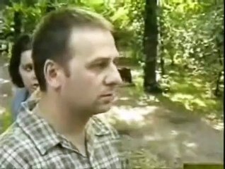 funny-husband-protects-wife