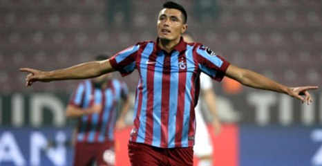 Oscar Cardozo, Takımdan Ayrılma Planları Yapıyor