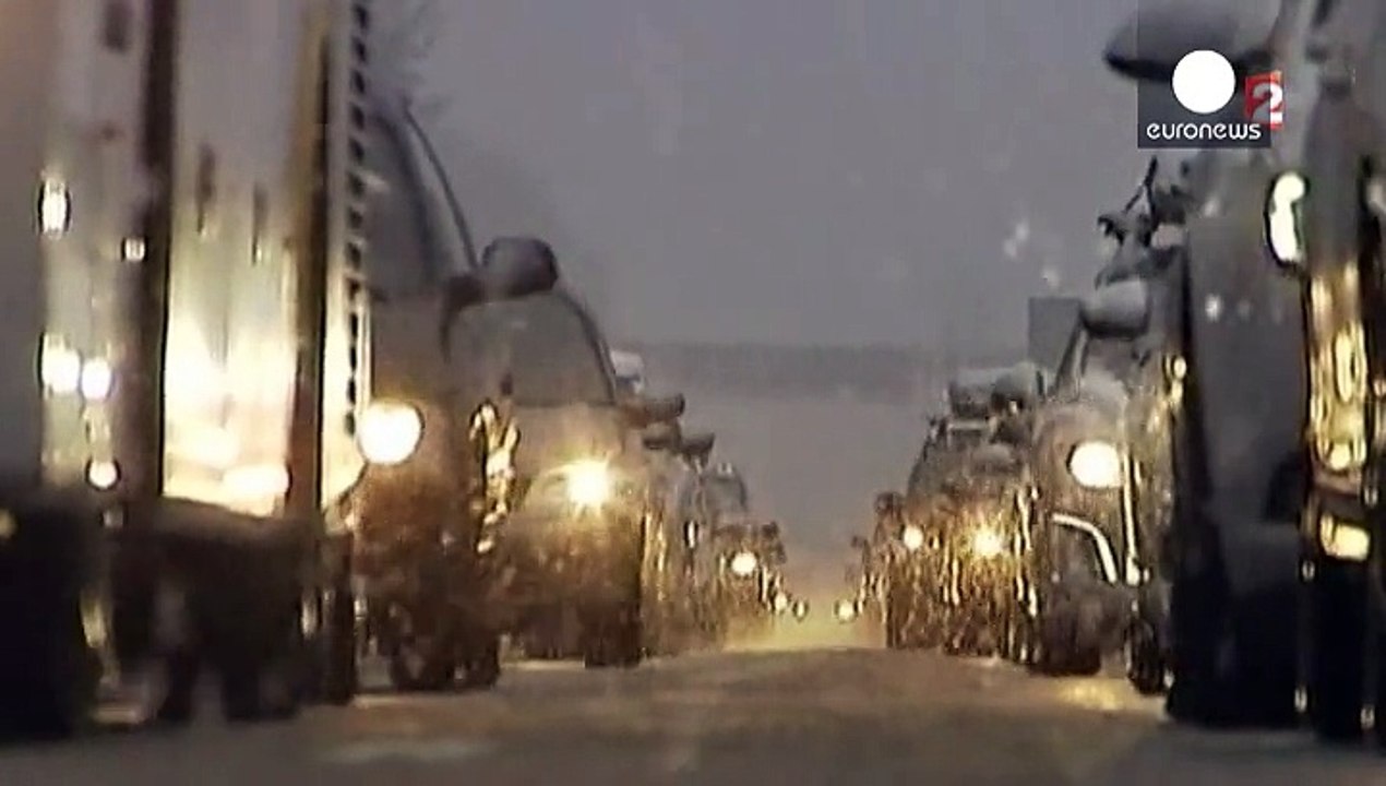 El temporal de nieve provoca kilométricos atascos en el norte de Francia