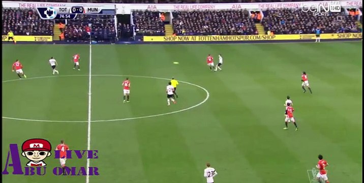 على طريقه نوير دي خيا يقوم بدور الليبرو