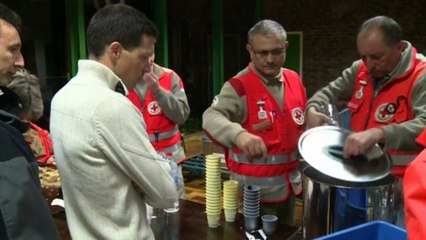 Thousands stranded after heavy snow in French Alps