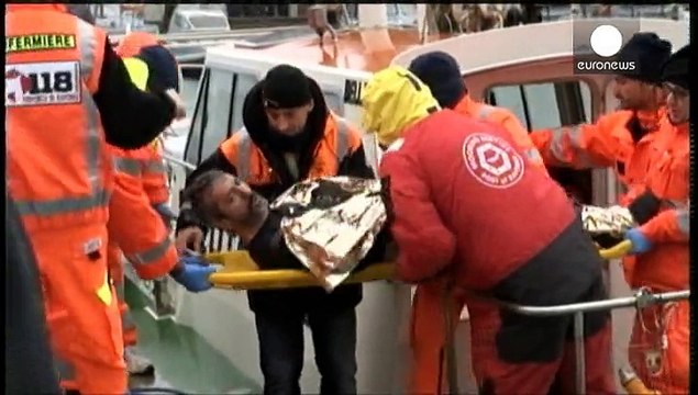 غرق سفينة تجارية تركية قبالة الساحل الإيطالي