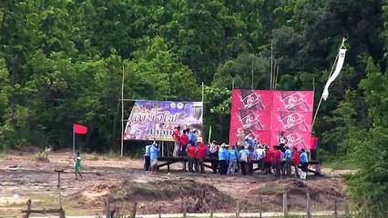 Tir de fusée artisanale gigantesque en Thaïlande