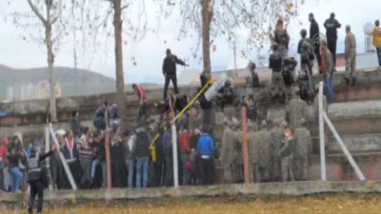 Amatör Lig Maçında Kavga: 2 Yaralı