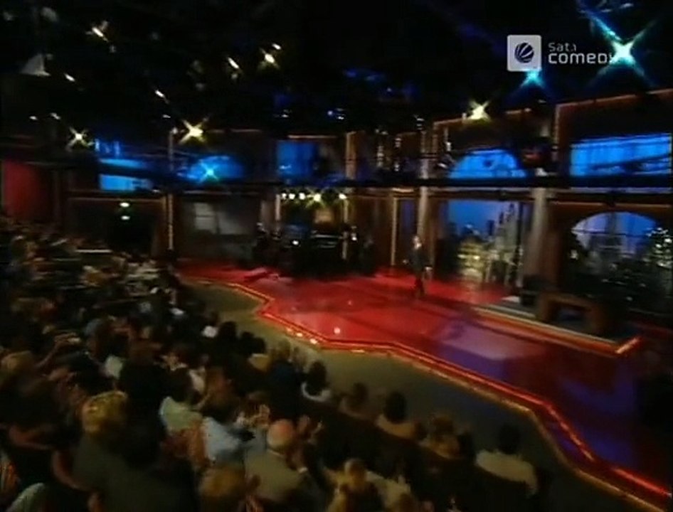 Die Harald Schmidt Show - 0981 - 2001-10-09 - Elke Heidenreich, Kai Edel in Afghanistan