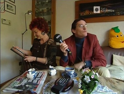 Die Harald Schmidt Show - 0993 - 2001-11-06 - Alexa Hennig von Lange, Farin Urlaub, De kölsche Stuff