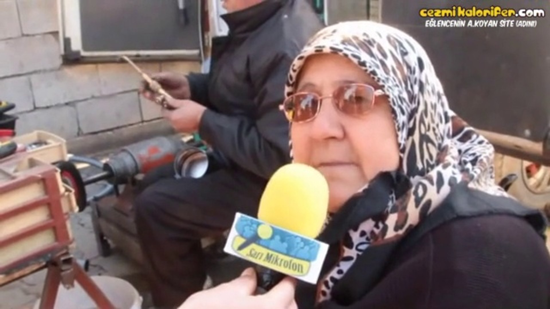 Türkiye'nin İngilizce ile İmtihanı - Sarı Mikrofon - Dailymotion Video