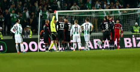 Konyaspor-Beşiktaş Maçının Hakemi Halis Özkahya'dan 5 Hatalı Karar