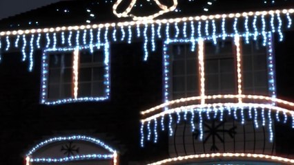 Neighbours Take Revenge On Christmas Lights Show