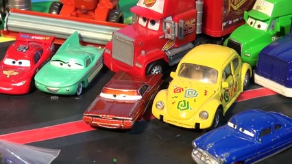 Pixar Cars Lighnting McQueen Sally and Mater Lego fail  lol