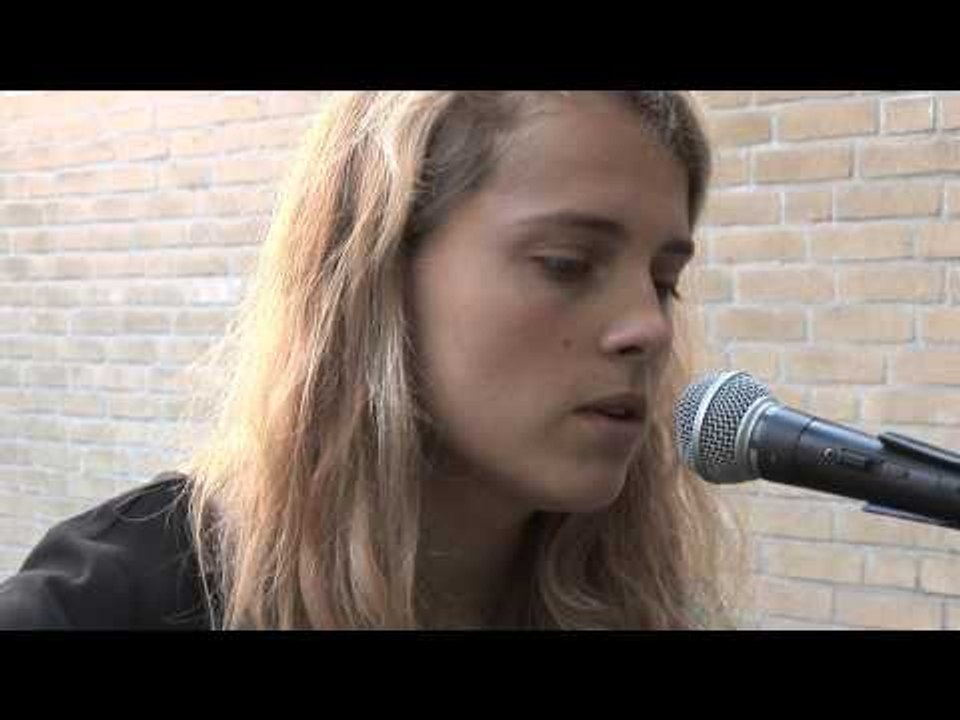 Marika Hackman - Drown (Live)